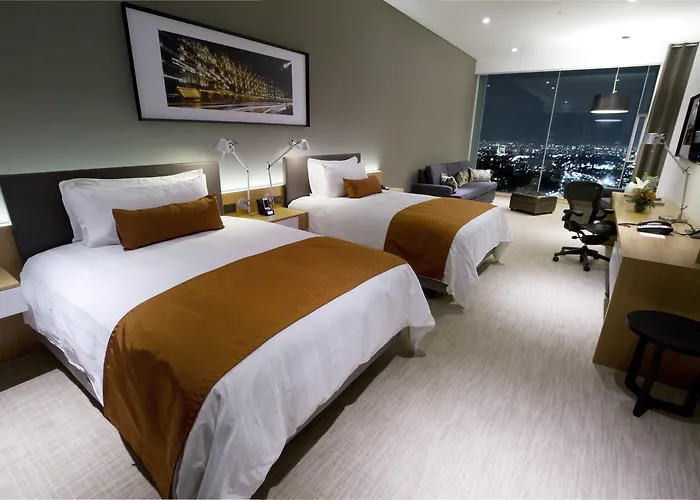 Hotel The Paragon Santa Fe By Accor 5*