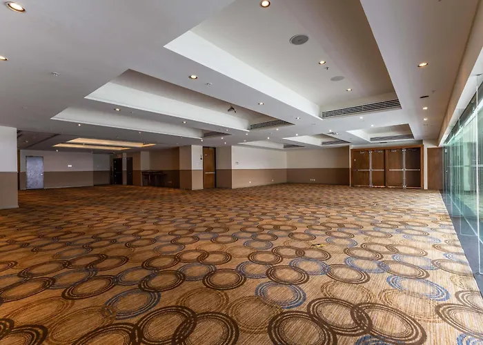 The Paragon Santa Fe By Accor Hotel 5*